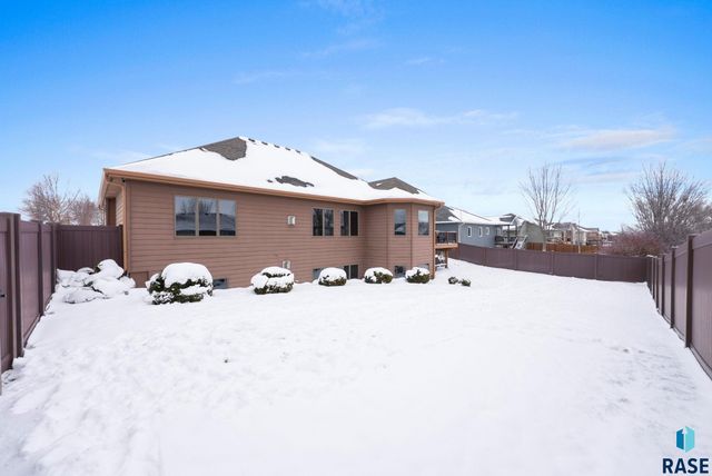 3029 W 90th St Street, Sioux Falls, SD 57108
