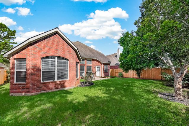 3127 Edgewood Drive, Pearland, TX 77584
