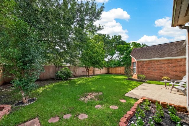 3127 Edgewood Drive, Pearland, TX 77584