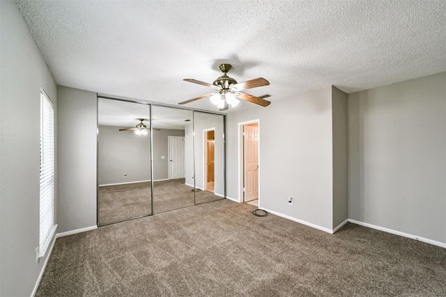 1613 Brook Meadow Drive, La Porte, TX 77571