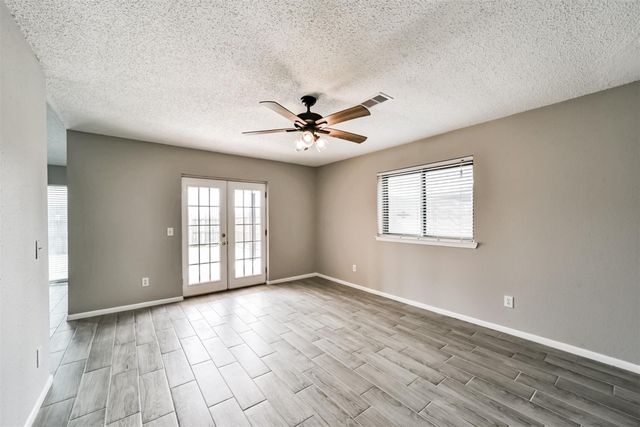 1613 Brook Meadow Drive, La Porte, TX 77571