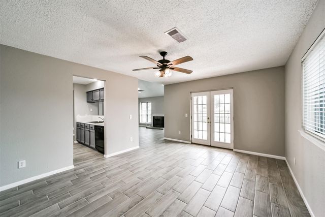 1613 Brook Meadow Drive, La Porte, TX 77571