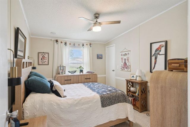 903 OLEANDER STREET, Lady Lake, FL 32159