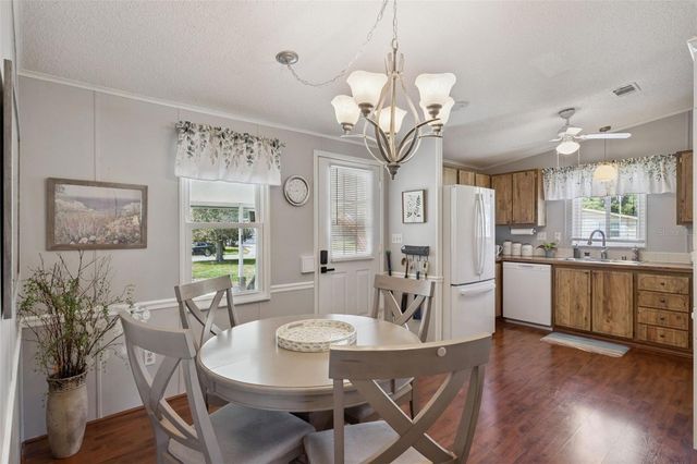 903 OLEANDER STREET, Lady Lake, FL 32159