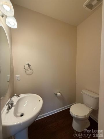 6911 Agnew Drive, Charlotte, NC 28273