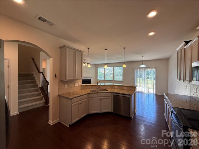 6911 Agnew Drive, Charlotte, NC 28273