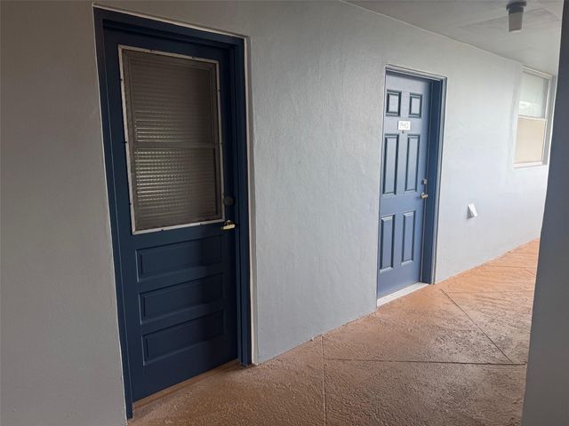 5301 NW 2nd Ave PH-D, Boca Raton, FL 33487