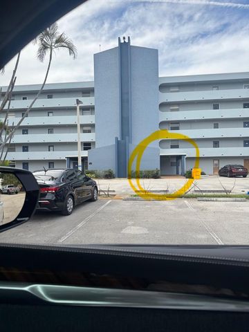 5301 NW 2nd Ave PH-D, Boca Raton, FL 33487