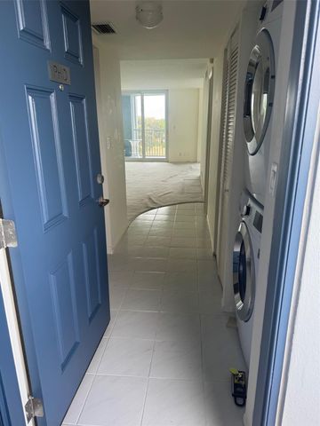 5301 NW 2nd Ave PH-D, Boca Raton, FL 33487