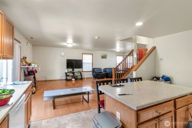 22686 129th Place SE, Kent, WA 98031