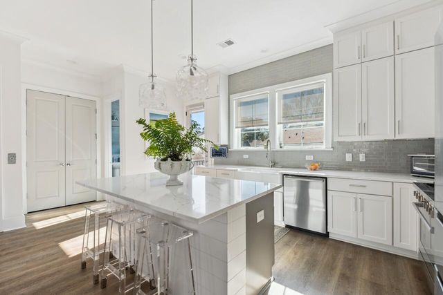 1213 Gatch Court, Mount Pleasant, SC 29464