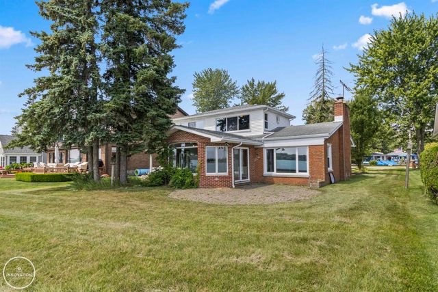 9591 River Road, Algonac, MI 48001