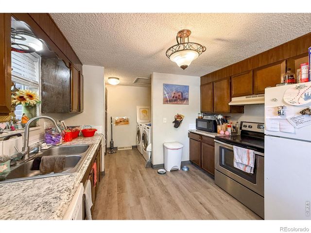 2051-2053 Collyer Street, Longmont, CO 80501