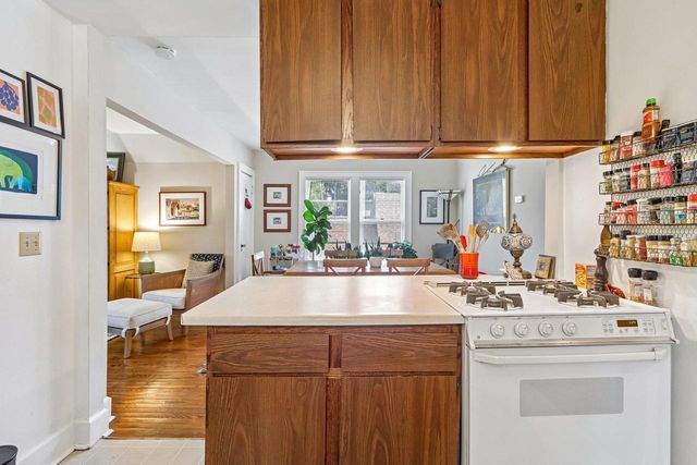 637 W Lakeside Street, Madison, WI 53715