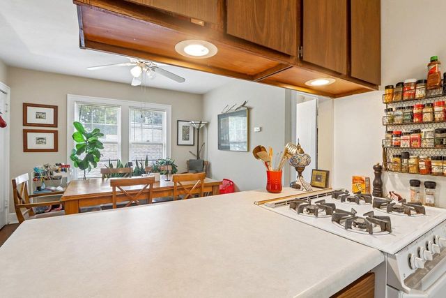 637 W Lakeside Street, Madison, WI 53715