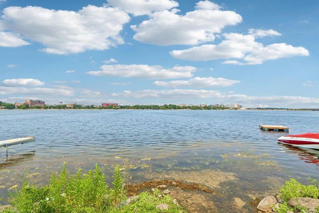 637 W Lakeside Street, Madison, WI 53715