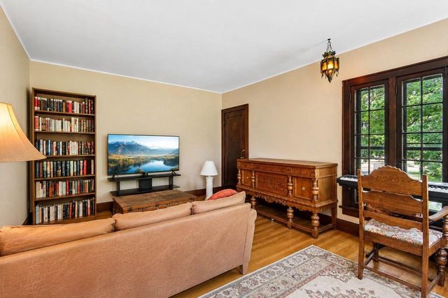 637 W Lakeside Street, Madison, WI 53715