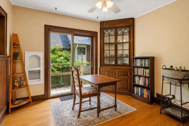 637 W Lakeside Street, Madison, WI 53715