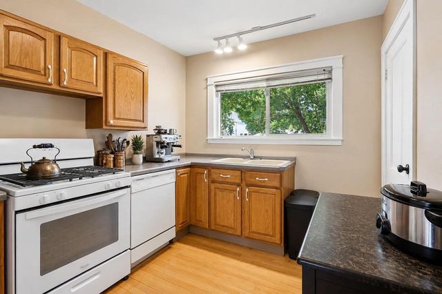 637 W Lakeside Street, Madison, WI 53715