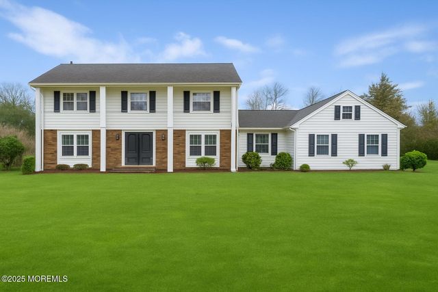 17 Terry Lane, Middletown, NJ 07748