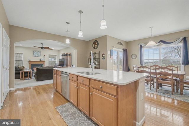 6 MIRIAM CT, Strasburg, PA 17579