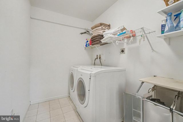 6 MIRIAM CT, Strasburg, PA 17579