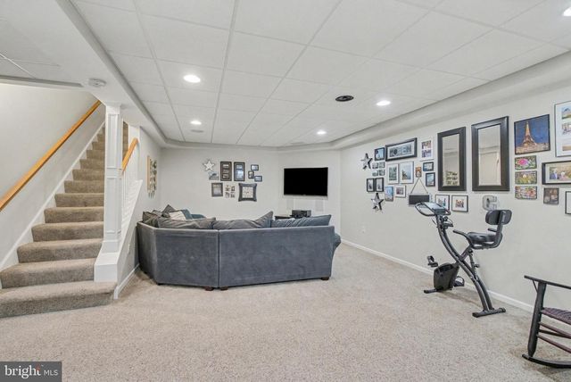 6 MIRIAM CT, Strasburg, PA 17579