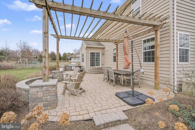 6 MIRIAM CT, Strasburg, PA 17579