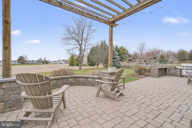 6 MIRIAM CT, Strasburg, PA 17579