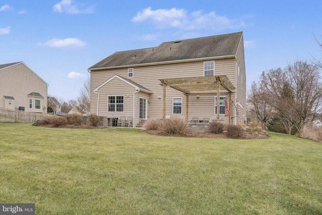 6 MIRIAM CT, Strasburg, PA 17579