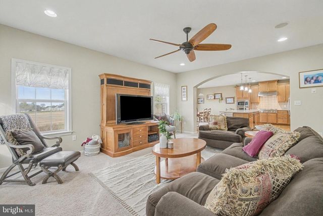 6 MIRIAM CT, Strasburg, PA 17579