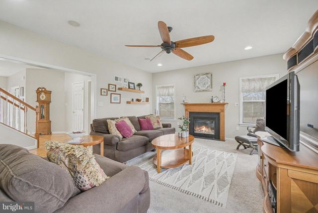 6 MIRIAM CT, Strasburg, PA 17579