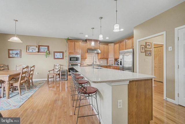 6 MIRIAM CT, Strasburg, PA 17579