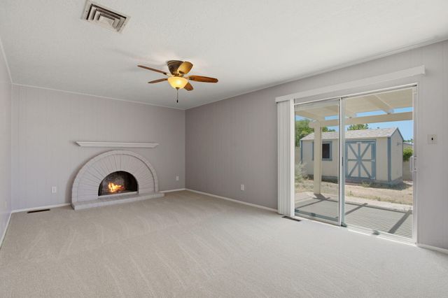 7525 Saint Clair Street NE, Albuquerque, NM 87109