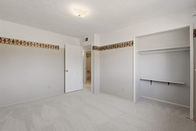 7525 Saint Clair Street NE, Albuquerque, NM 87109