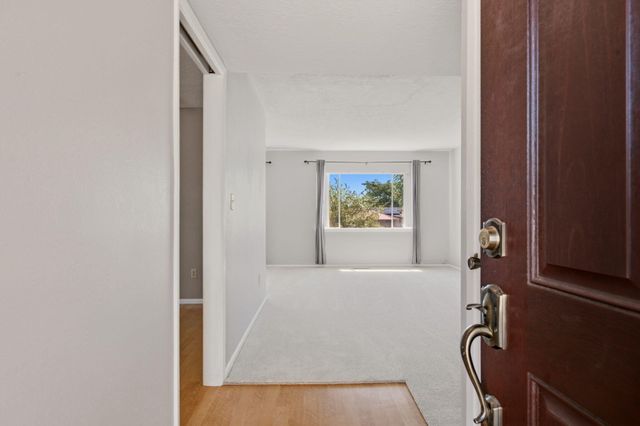 7525 Saint Clair Street NE, Albuquerque, NM 87109