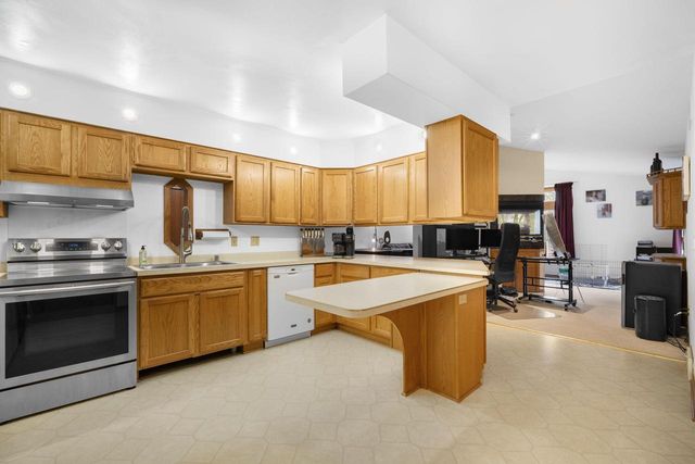 10928 W Church STREET, Franklin, WI 53132