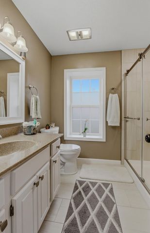 804 S FAIRVIEW RD B8, Columbia, MO 65203