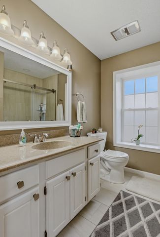 804 S FAIRVIEW RD B8, Columbia, MO 65203