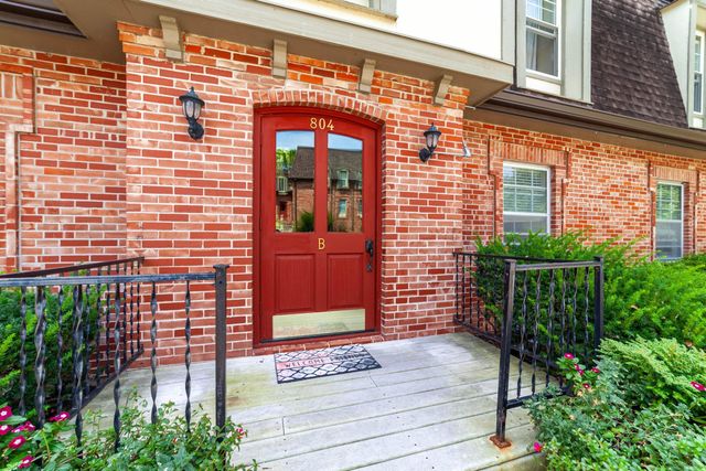 804 S FAIRVIEW RD B8, Columbia, MO 65203