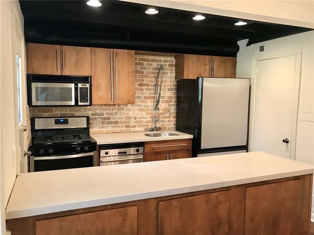 75 Roswell Court NE, Atlanta, GA 30305