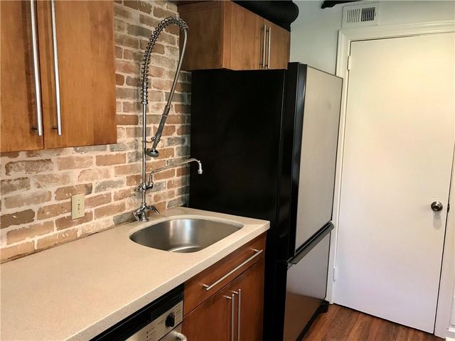 75 Roswell Court NE, Atlanta, GA 30305