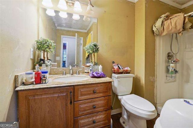 6226 LULLWATER Drive, Douglasville, GA 30135