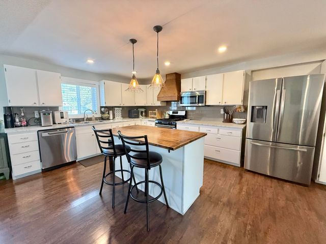 3879 Coronado Way, Klamath Falls, OR 97603