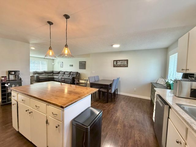 3879 Coronado Way, Klamath Falls, OR 97603