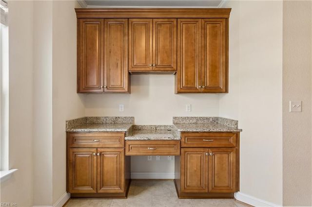 7598 Villa CT, Gloucester Point, VA 23062
