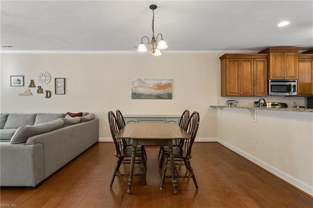 7598 Villa CT, Gloucester Point, VA 23062