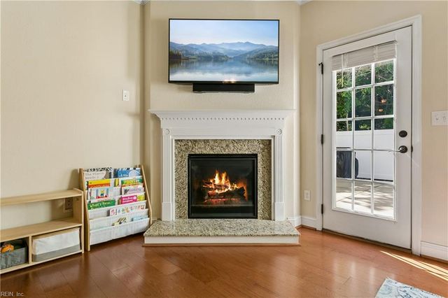 7598 Villa CT, Gloucester Point, VA 23062