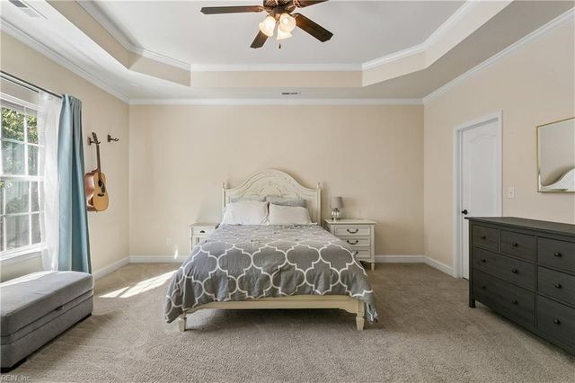 7598 Villa CT, Gloucester Point, VA 23062