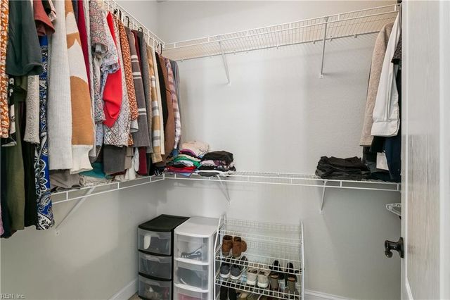 7598 Villa CT, Gloucester Point, VA 23062